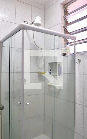 Casa à venda com 120m², 6 quartos e 1 vaga Casa à venda com 120m², 6 quartos e 1 vagaBanheiro 1