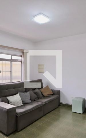 Casa à venda com 120m², 6 quartos e 1 vaga Casa à venda com 120m², 6 quartos e 1 vagaSala 1