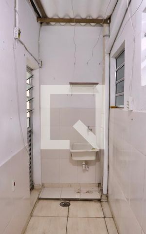 Casa à venda com 120m², 6 quartos e 1 vaga Casa à venda com 120m², 6 quartos e 1 vagaLavanderia 2