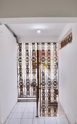 Casa à venda com 120m², 6 quartos e 1 vaga Casa à venda com 120m², 6 quartos e 1 vagaQuintal