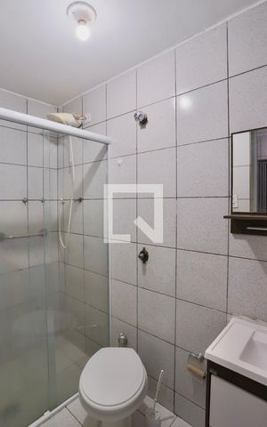Casa à venda com 120m², 6 quartos e 1 vaga Casa à venda com 120m², 6 quartos e 1 vagaBanheiro 2
