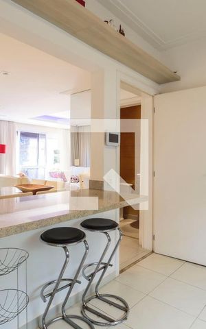 Casa de condomínio à venda com 210m², 4 quartos e 3 vagas Casa de condomínio à venda com 210m², 4 quartos e 3 vagasCozinha