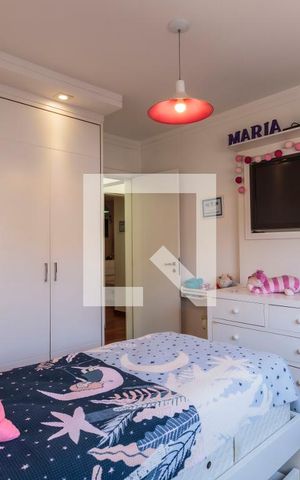 Casa de condomínio à venda com 210m², 4 quartos e 3 vagas Casa de condomínio à venda com 210m², 4 quartos e 3 vagasSuíte 1