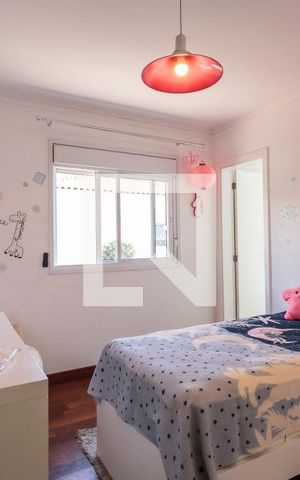 Casa de condomínio à venda com 210m², 4 quartos e 3 vagas Casa de condomínio à venda com 210m², 4 quartos e 3 vagasSuíte 1