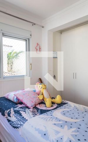 Casa de condomínio à venda com 210m², 4 quartos e 3 vagas Casa de condomínio à venda com 210m², 4 quartos e 3 vagasSuíte 3