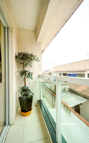 Casa de condomínio à venda com 125m², 3 quartos e 2 vagas Casa de condomínio à venda com 125m², 3 quartos e 2 vagasVaranda Suíte