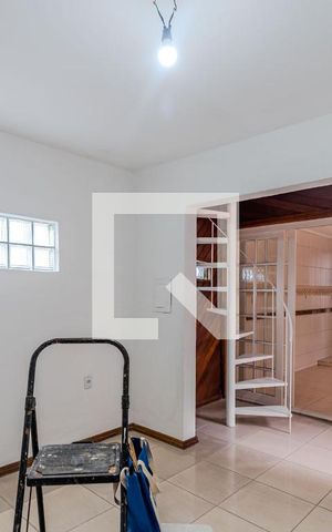 Casa à venda com 160m², 5 quartos e 2 vagas Casa à venda com 160m², 5 quartos e 2 vagasQuarto 4