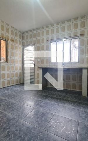 Casa para alugar com 25m², 1 quarto e 1 vaga Casa para alugar com 25m², 1 quarto e 1 vagaCozinha