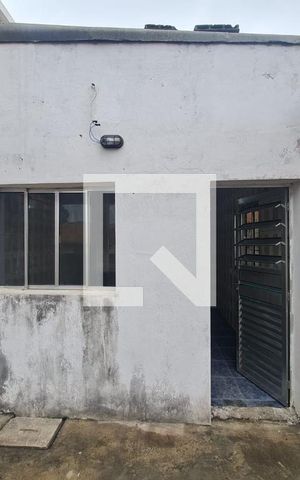 Casa para alugar com 25m², 1 quarto e 1 vaga Casa para alugar com 25m², 1 quarto e 1 vagaÁrea de Serviço