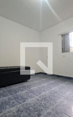 Casa para alugar com 25m², 1 quarto e 1 vaga Casa para alugar com 25m², 1 quarto e 1 vagaQuarto