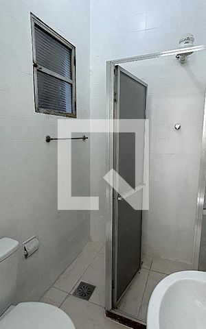 Casa para alugar com 110m², 3 quartos e sem vagaBanheiro da Suíte