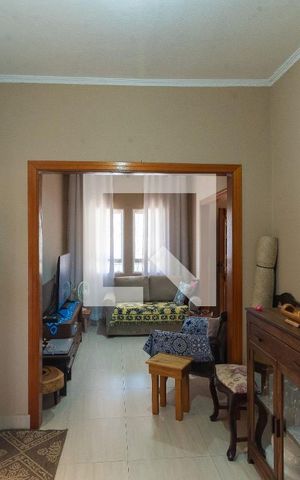 Casa para alugar com 224m², 5 quartos e 3 vagas Casa para alugar com 224m², 5 quartos e 3 vagasSala
