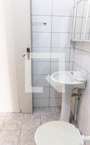 Casa à venda com 117m², 4 quartos e 1 vaga Casa à venda com 117m², 4 quartos e 1 vagaCasa 2 - Banheiro