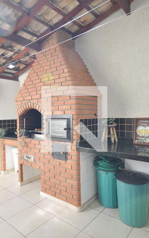 Casa à venda com 220m², 3 quartos e 4 vagasChurrasqueira