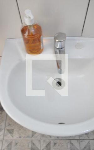 Casa à venda com 220m², 3 quartos e 4 vagasBanheiro de serviço