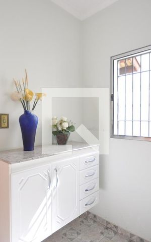 Casa à venda com 220m², 3 quartos e 4 vagasDespensa