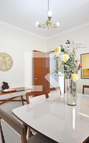 Casa à venda com 220m², 3 quartos e 4 vagasCopa