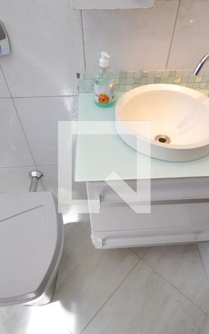Casa à venda com 220m², 3 quartos e 4 vagasBanheiro da Suíte 1