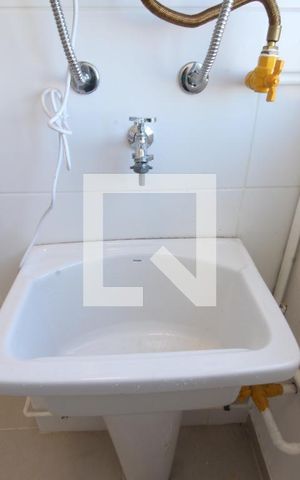 Apartamento para alugar com 42m², 2 quartos e 1 vagaÁrea de Serviço