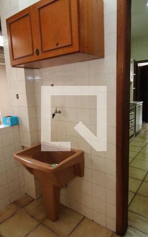 Apartamento à venda com 70m², 2 quartos e 1 vagaÁrea de Serviço