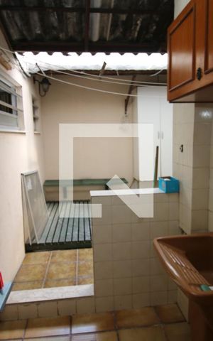 Apartamento à venda com 70m², 2 quartos e 1 vagaÁrea de Serviço