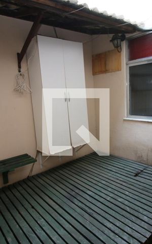 Apartamento à venda com 70m², 2 quartos e 1 vagaÁrea de Serviço