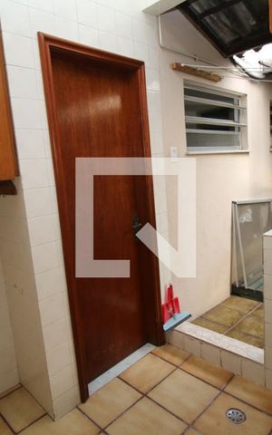 Apartamento à venda com 70m², 2 quartos e 1 vagaÁrea de Serviço