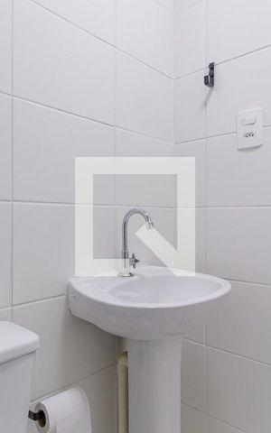 Apartamento para alugar com 40m², 2 quartos e sem vagaBanheiro