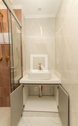 Studio à venda com 27m², 1 quarto e sem vaga Studio à venda com 27m², 1 quarto e sem vagaBanheiro