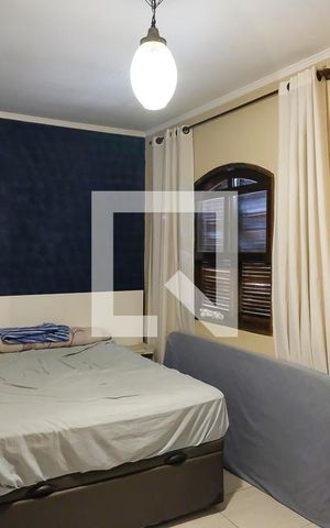 Casa à venda com 175m², 2 quartos e 3 vagasSuíte casa 2