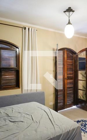 Casa à venda com 175m², 2 quartos e 3 vagasSuíte casa 2