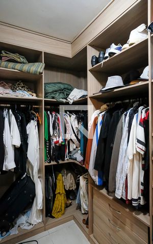 Casa à venda com 175m², 2 quartos e 3 vagasCloset