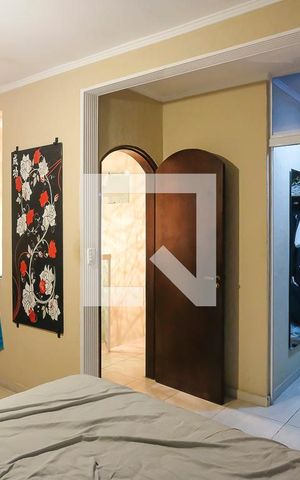 Casa à venda com 175m², 2 quartos e 3 vagasSuíte casa 2