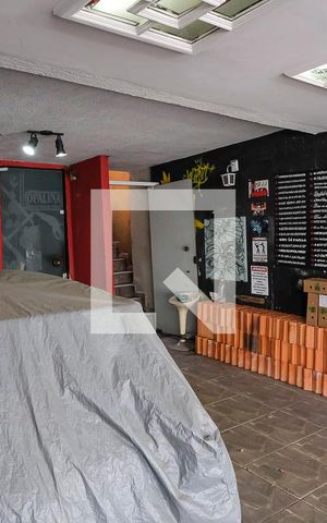 Casa à venda com 175m², 2 quartos e 3 vagasGaragem