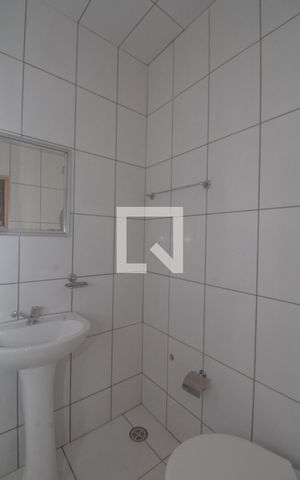 Casa à venda com 310m², 5 quartos e 7 vagas Casa à venda com 310m², 5 quartos e 7 vagasBanheiro de serviço