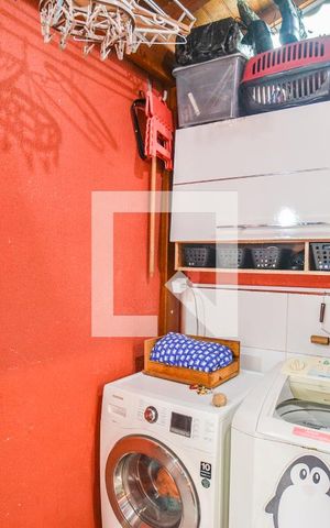 Casa à venda com 110m², 3 quartos e 3 vagasÁrea de Serviço