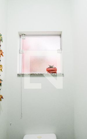 Casa à venda com 110m², 3 quartos e 3 vagasLavabo