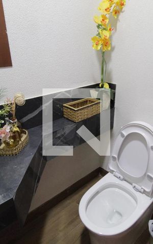 Casa para alugar com 260m², 4 quartos e 3 vagasBanheiro