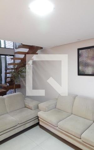 Casa para alugar com 260m², 4 quartos e 3 vagasSala