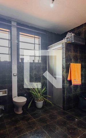 Casa à venda com 690m², 4 quartos e 5 vagasBanheiro da Suíte