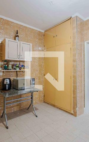 Casa à venda com 690m², 4 quartos e 5 vagasCozinha 2