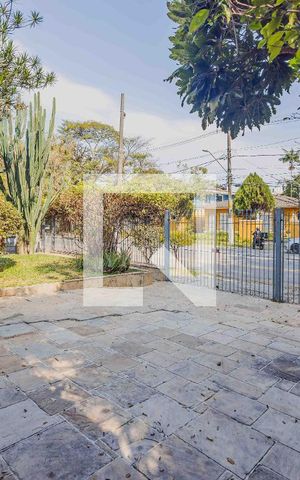 Casa à venda com 690m², 4 quartos e 5 vagasGaragem