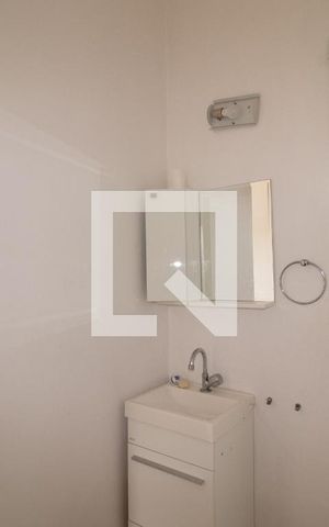 Casa para alugar com 287m², 3 quartos e 2 vagas Casa para alugar com 287m², 3 quartos e 2 vagasbanheiro Suite 2