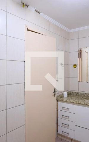 Casa à venda com 236m², 3 quartos e 6 vagasBanheiro 2