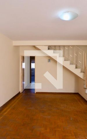 Casa à venda com 236m², 3 quartos e 6 vagasSala