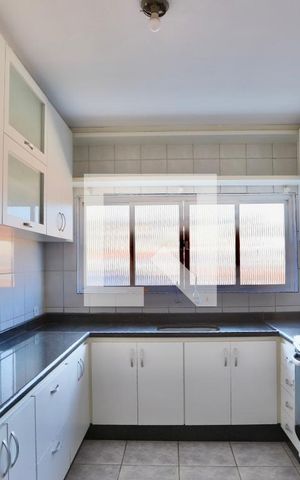 Casa à venda com 236m², 3 quartos e 6 vagasCozinha