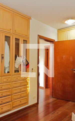 Casa à venda com 583m², 3 quartos e 4 vagas Casa à venda com 583m², 3 quartos e 4 vagasSuíte 3