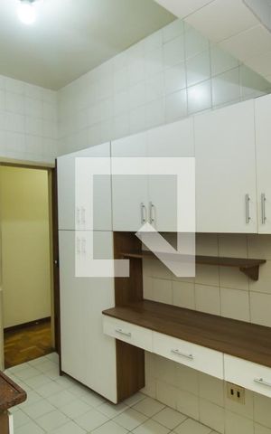 Apartamento à venda com 116m², 3 quartos e sem vaga Apartamento à venda com 116m², 3 quartos e sem vagaCozinha