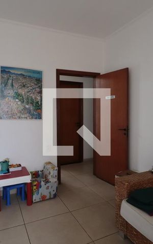 Casa à venda com 950m², 7 quartos e 1 vaga Casa à venda com 950m², 7 quartos e 1 vagaQuarto 3