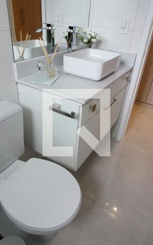 Apartamento para alugar com 70m², 2 quartos e 1 vagaQuarto 2 - Banheiro da Suíte